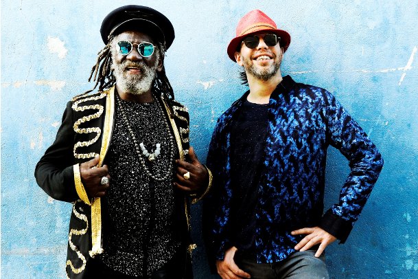 WINSTON McANUFF & FIXI